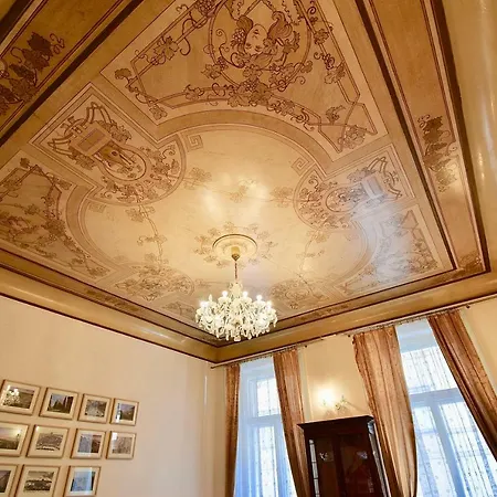 Stunning Charles Bridge Apartment Prague Extérieur photo